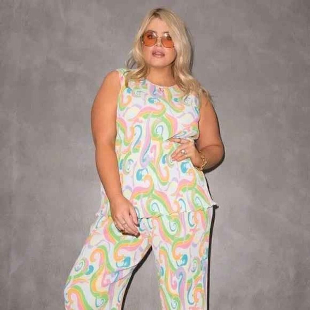 Never Fully Dressed Plisse Top in Pastel Groove